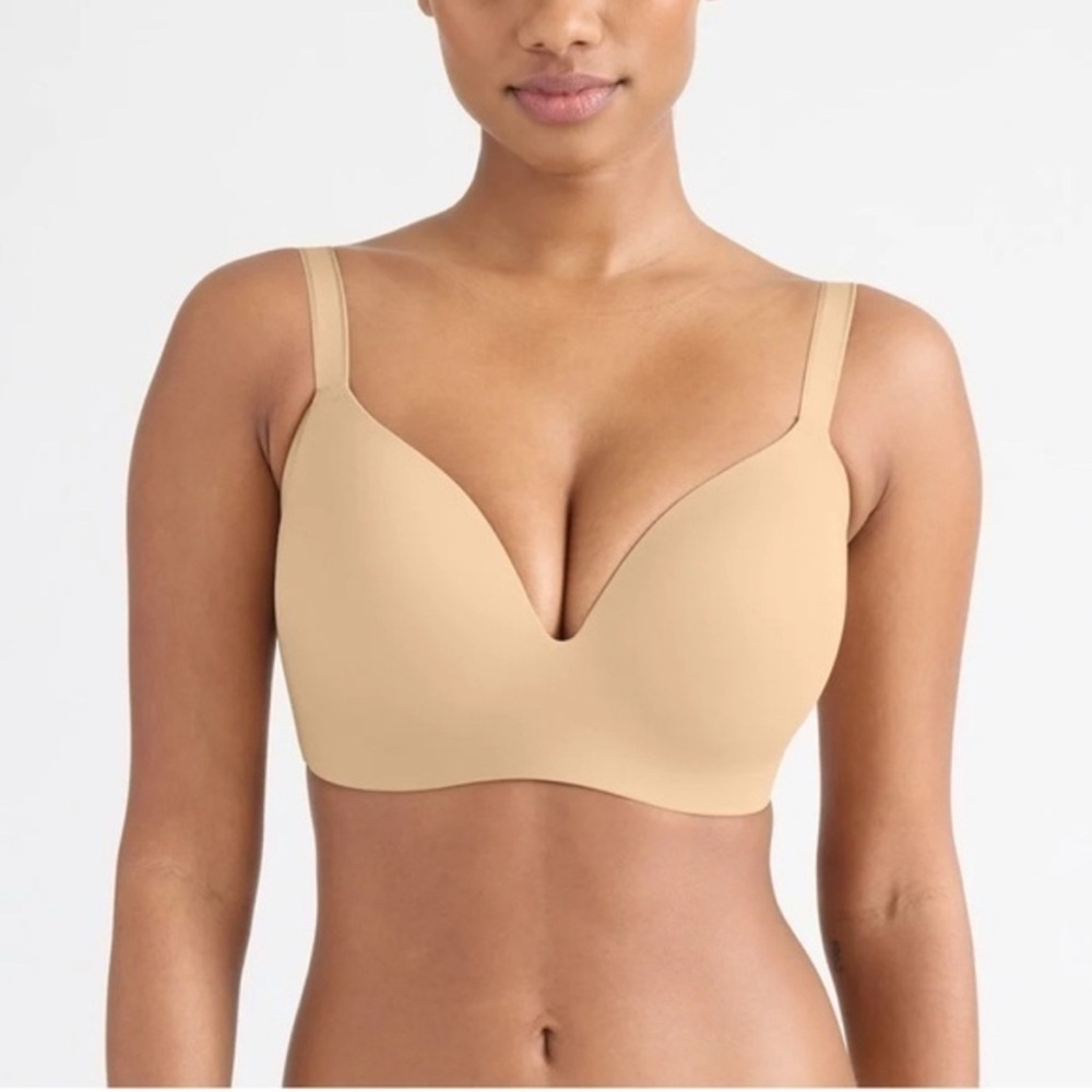 Knix WingWoman Contour Bra in Warm Sand.